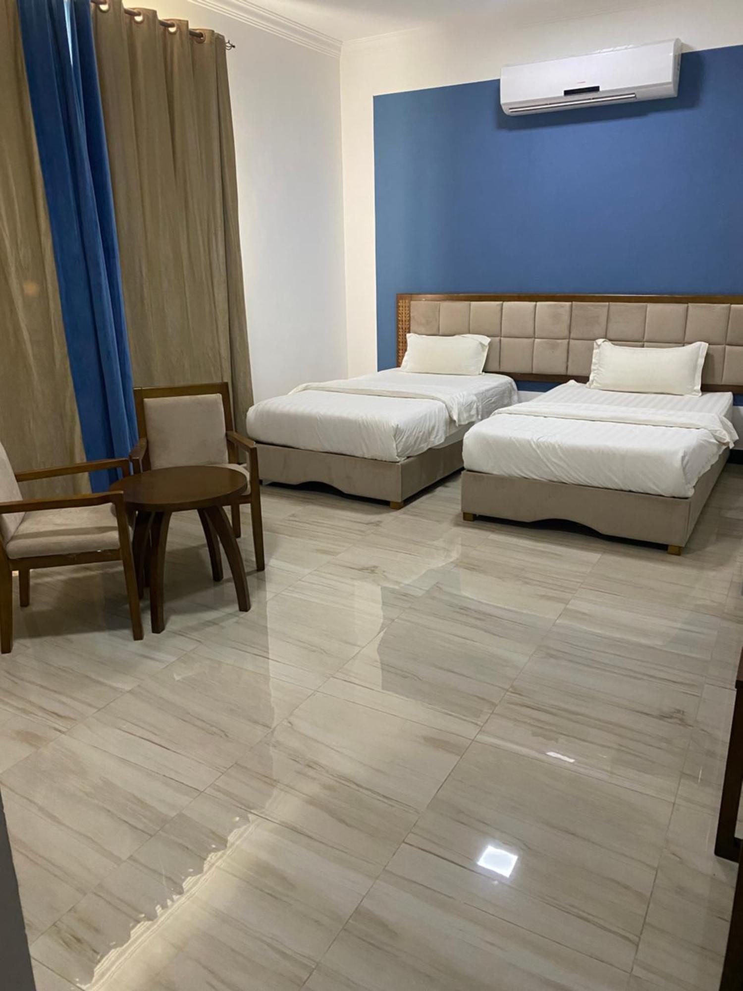 Home Station Hotel Mascate Esterno foto