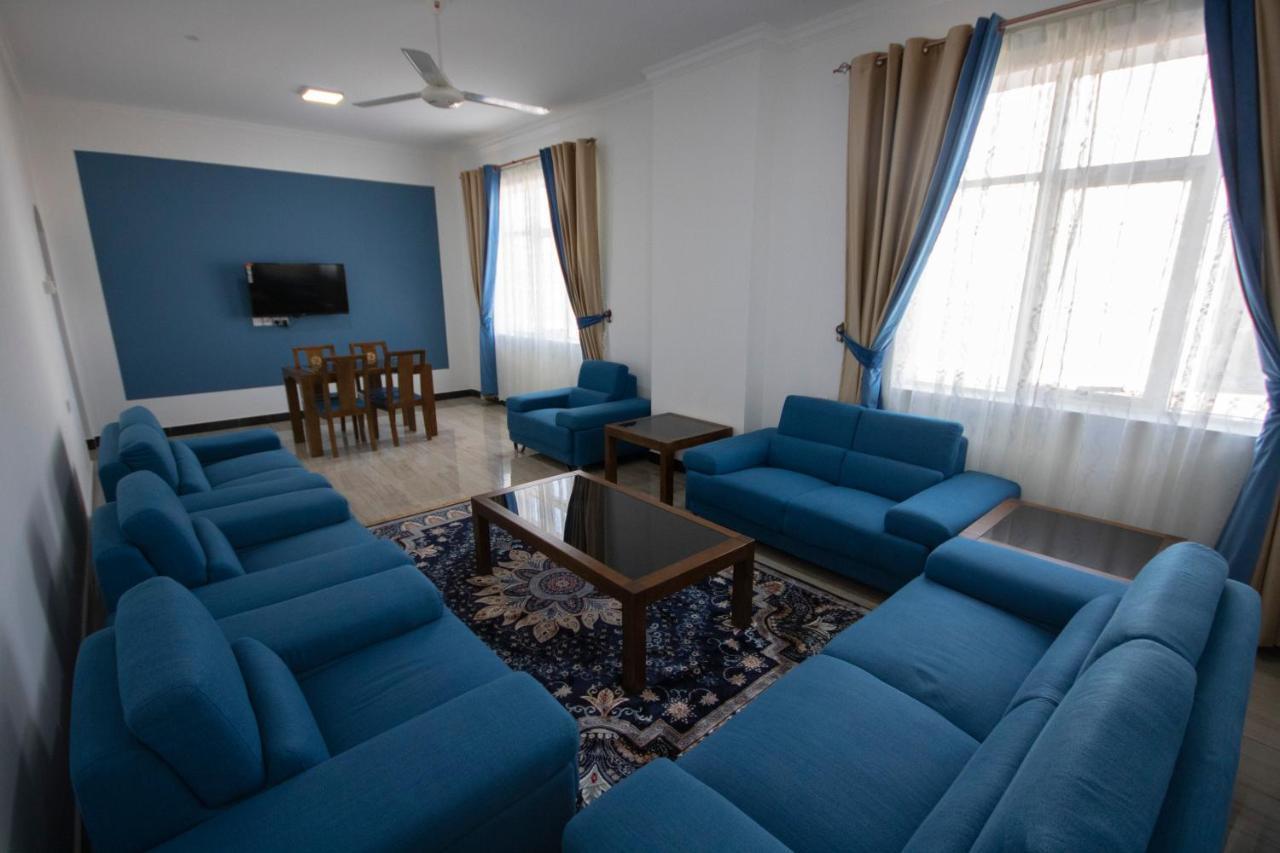 Home Station Hotel Mascate Esterno foto