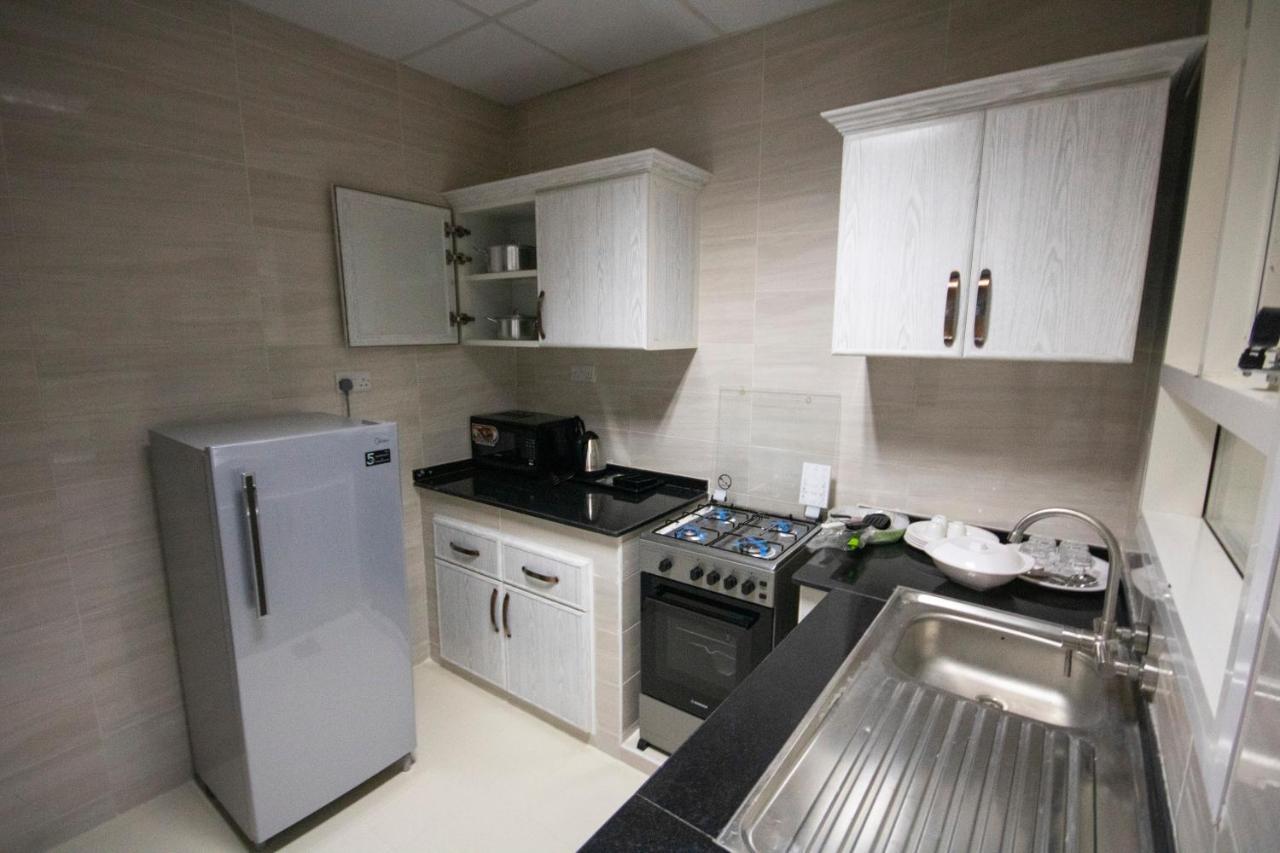 Home Station Hotel Mascate Esterno foto