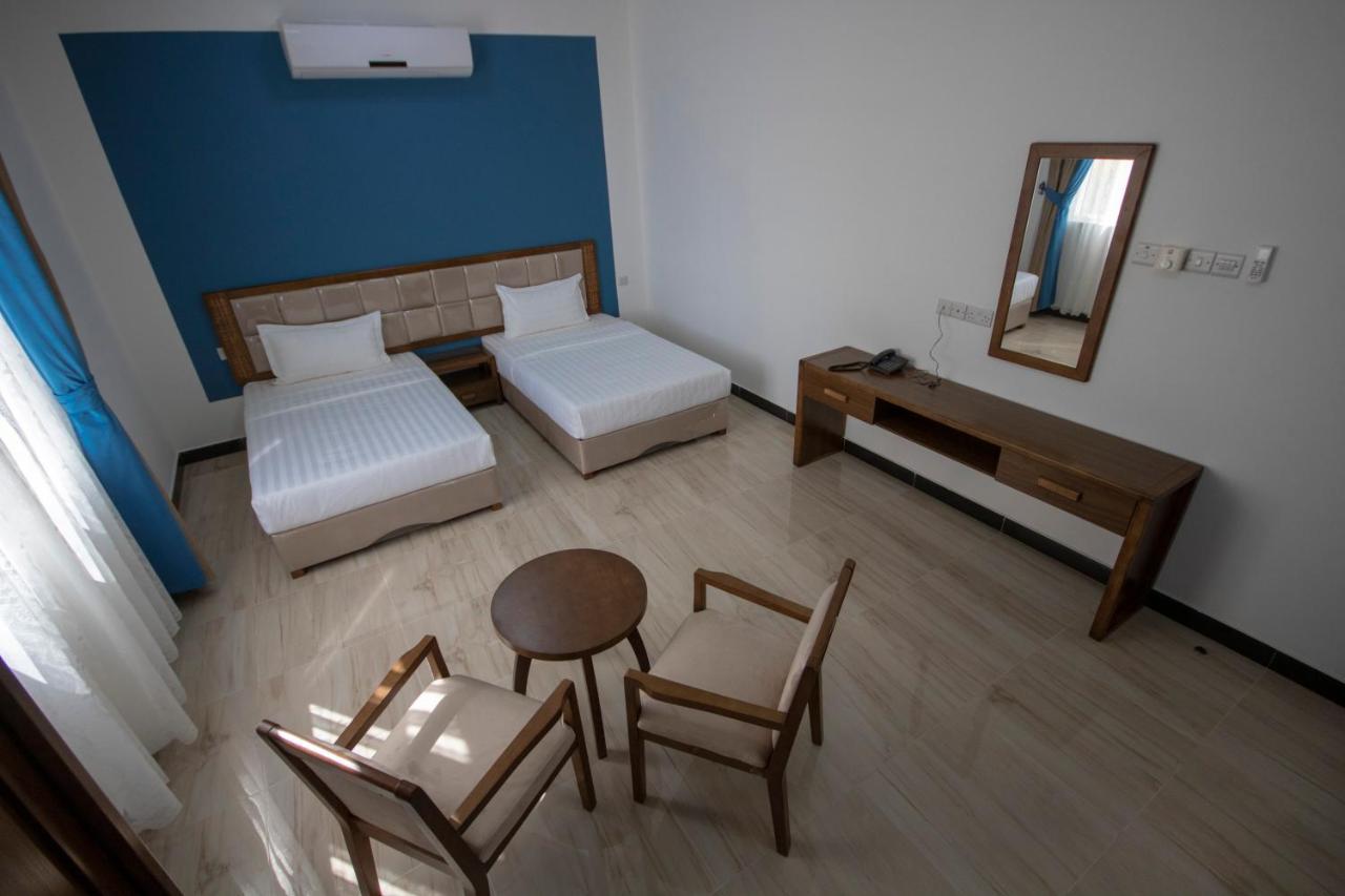 Home Station Hotel Mascate Esterno foto